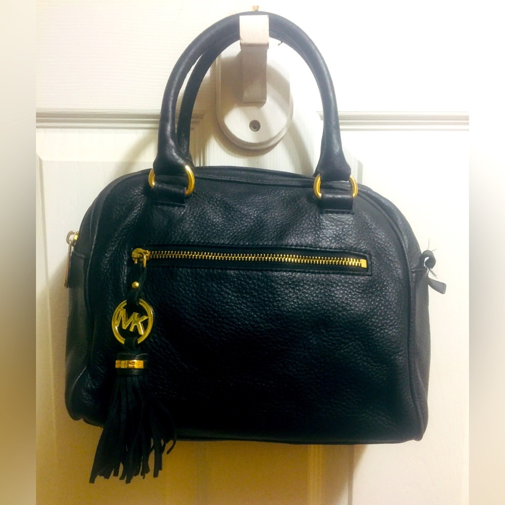 Micheal Kors purse